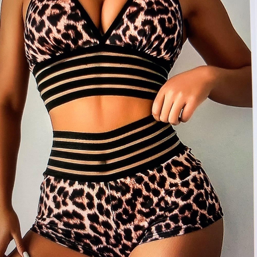 Two piece active wear set - Picture 2 of 5